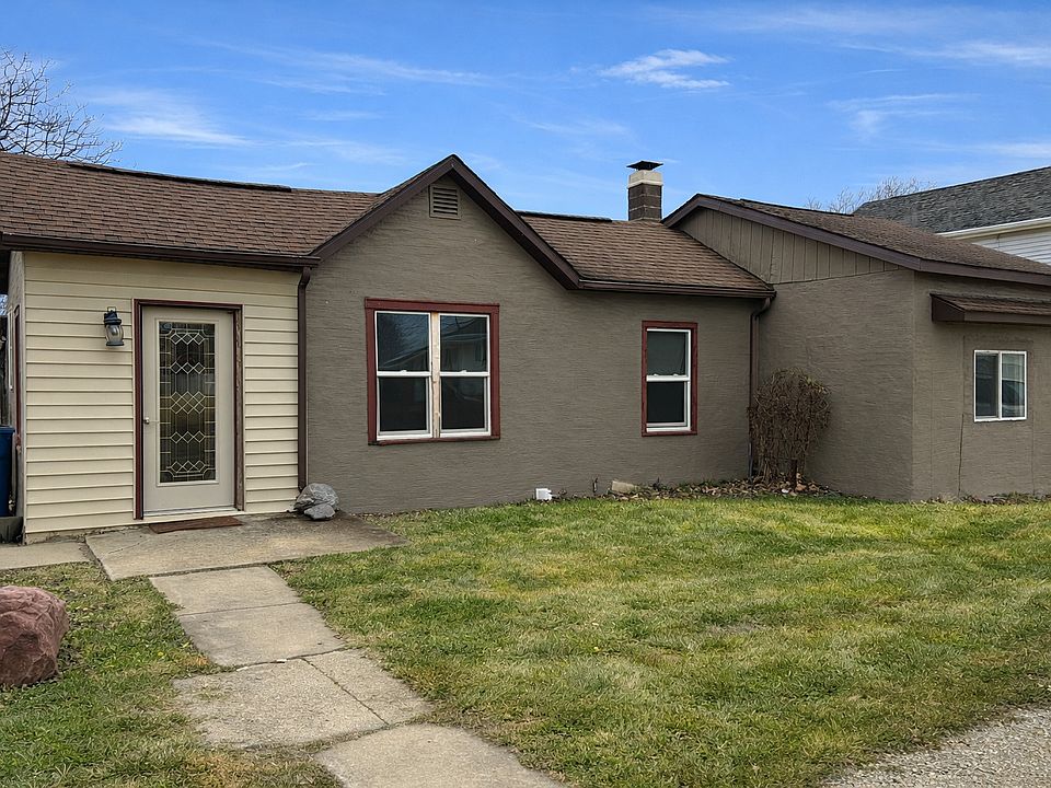 1st image of 130 S Iowa Ave