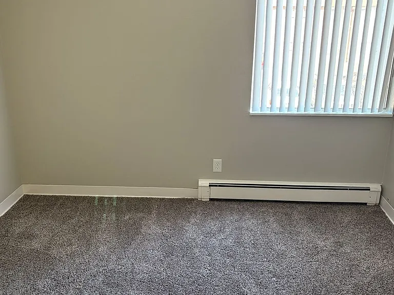 Prospect Pointe Apartments — Photo 61