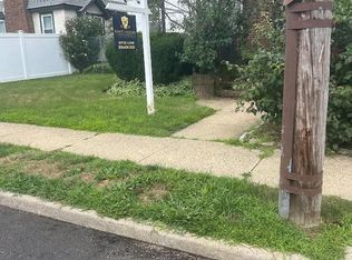 340 Plymouth Street, West Hempstead, NY 11552