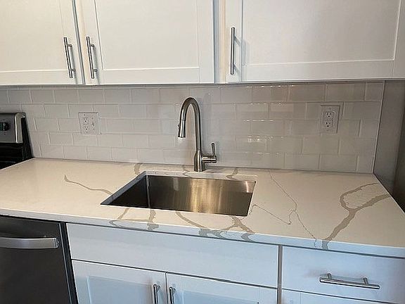 Quartz countertops