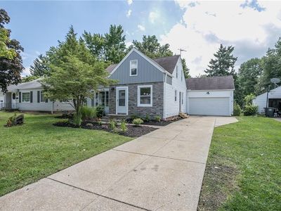 1648 Curry Dr, Lyndhurst, OH, 44124