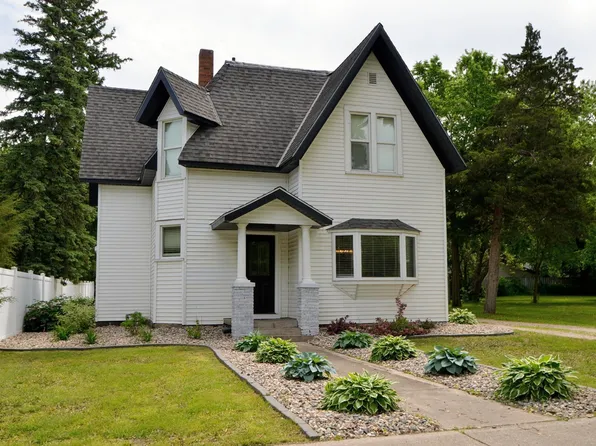 709 S Holcombe Ave, Litchfield, MN 55355