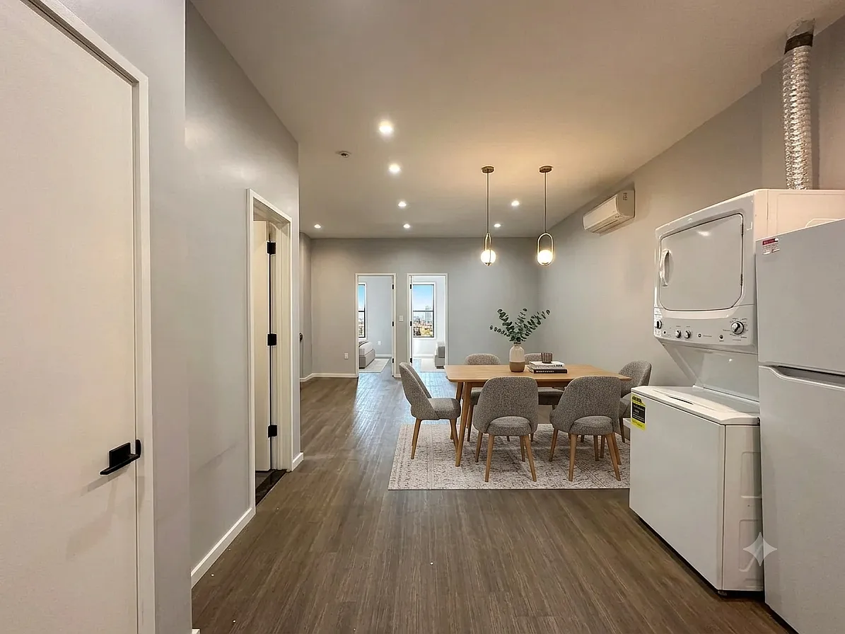 796 Mcdonald Avenue — Photo 3
