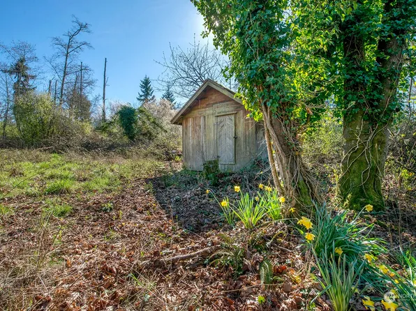 23327 67th Lane SW, Vashon, WA 98070