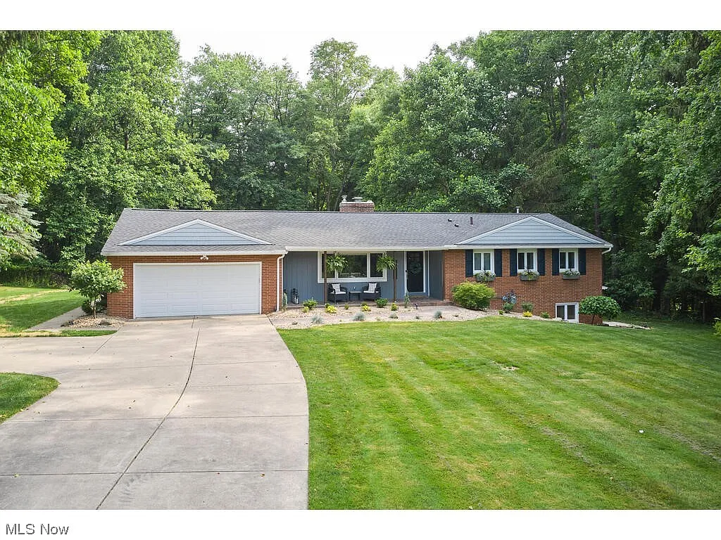 4714 Heather Hills Rd photo 1