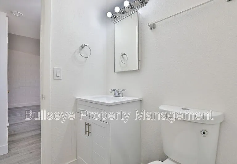 621 S California St #A — Photo 15