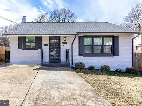 5303 Kenmont Rd, Oxon Hill, MD 20745