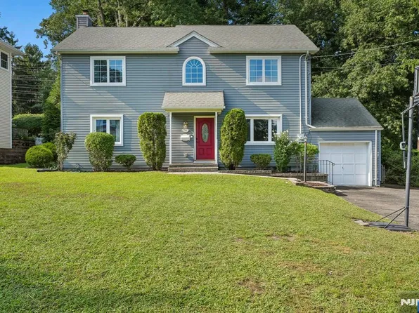 70 Gramercy Place, Glen Rock, NJ 07452
