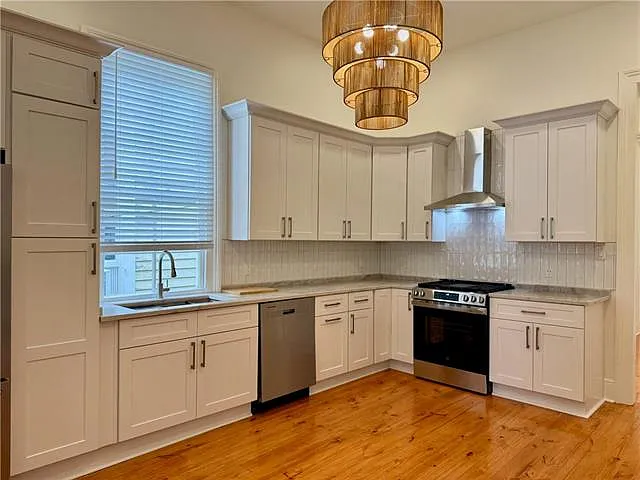 128 N Alexander St — Photo 9