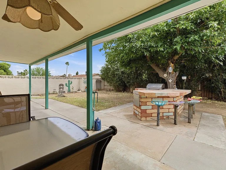 1301 W Montoya Ln — Photo 29