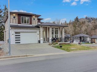 33945 Tooley Pl, Mission, BC V2V0G5