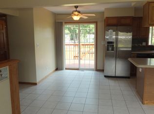 1622 Arvidson Dr, Machesney Park, IL 61115