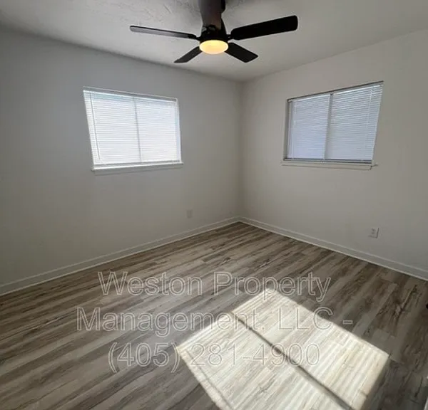 9609 Greystone Ave — Photo 9