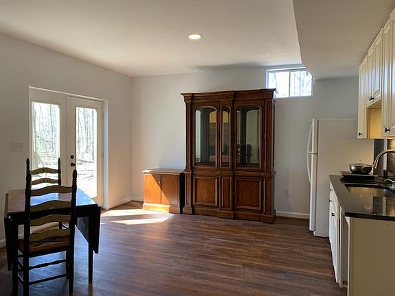 5th image of 2417 Mill Heights Dr