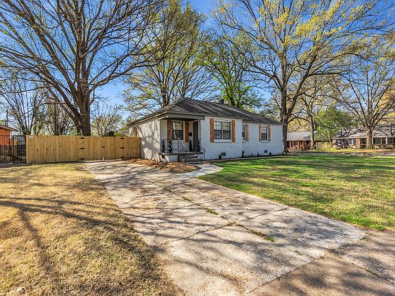 3rd image of 4895 Helene Rd