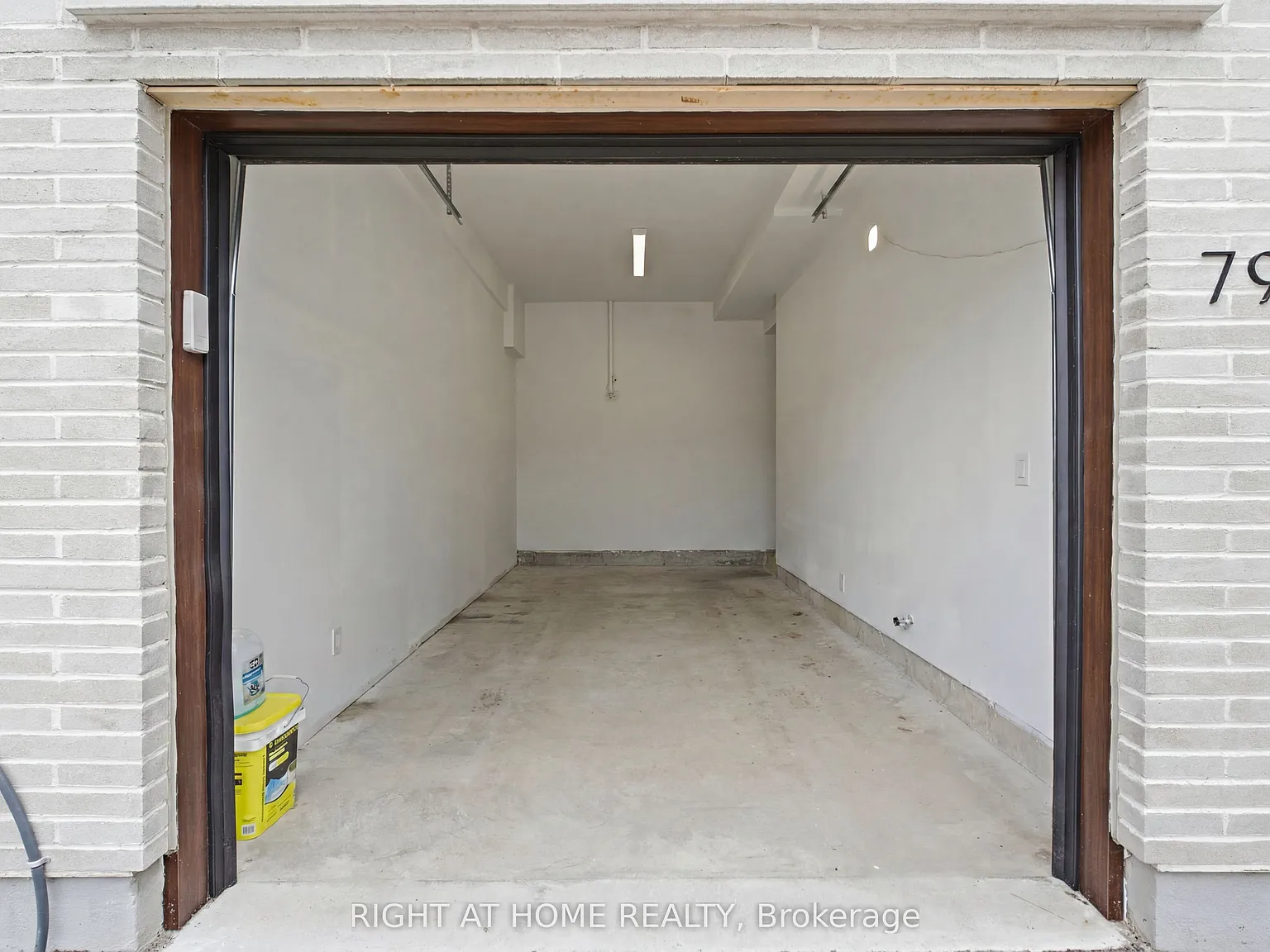 3 bed, $3,500 — Photo 2