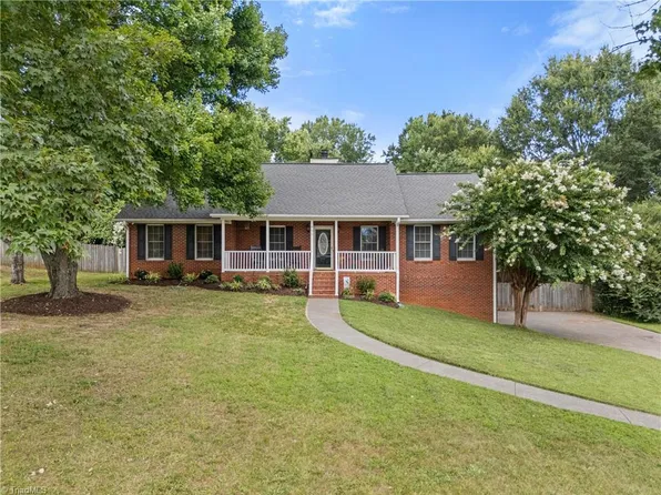 905 Loblolly Dr, Lewisville, NC 27023