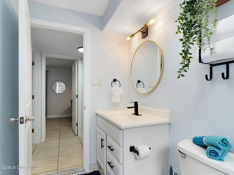 1031 Park Dr #5 — Photo 15