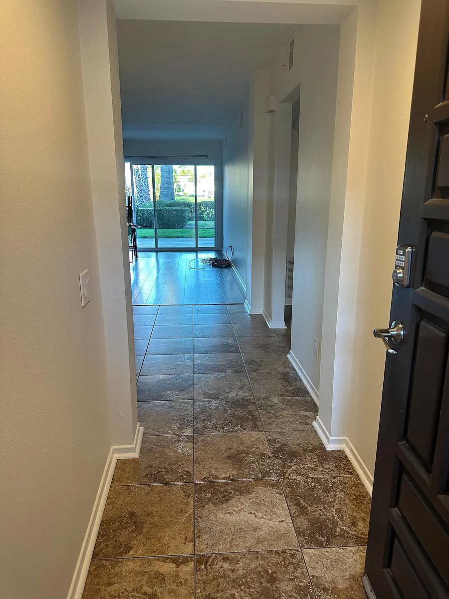 Building Photo - 12166 Rancho Bernardo Rd #A