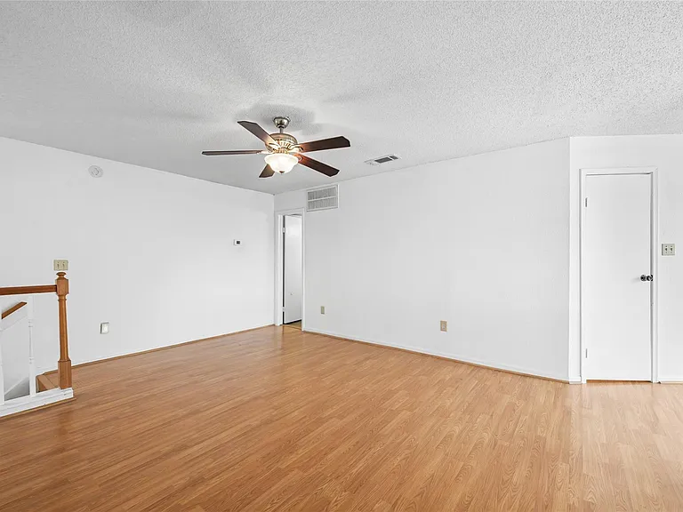 7575 Cambridge St #1304 — Photo 34