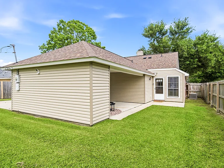 Elvin Dr — Photo 23