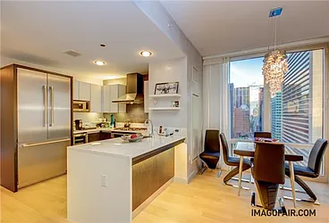 Sold by (Legacy) Elegran