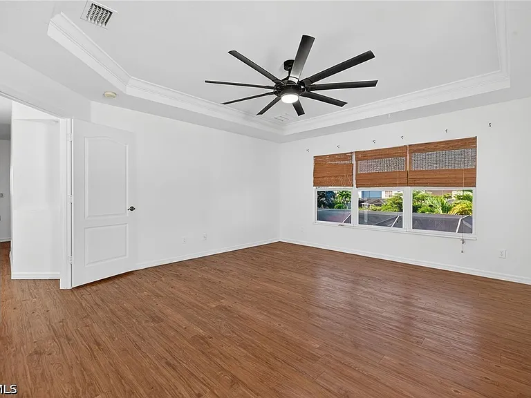 2858 Via Campania St — Photo 16