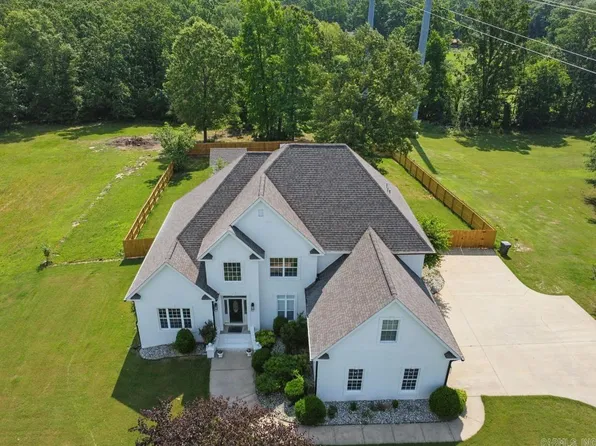 1518 Brookshire Dr, Benton, AR 72019