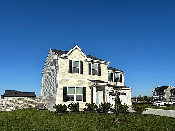 3 bed, 1440 sqft, $2,700 — Photo 2