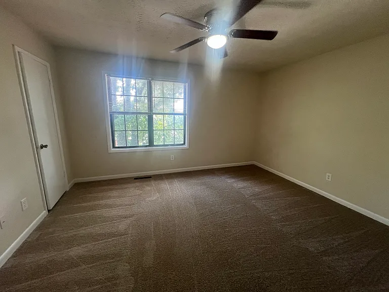 3260 Highpoint Ct — Photo 11