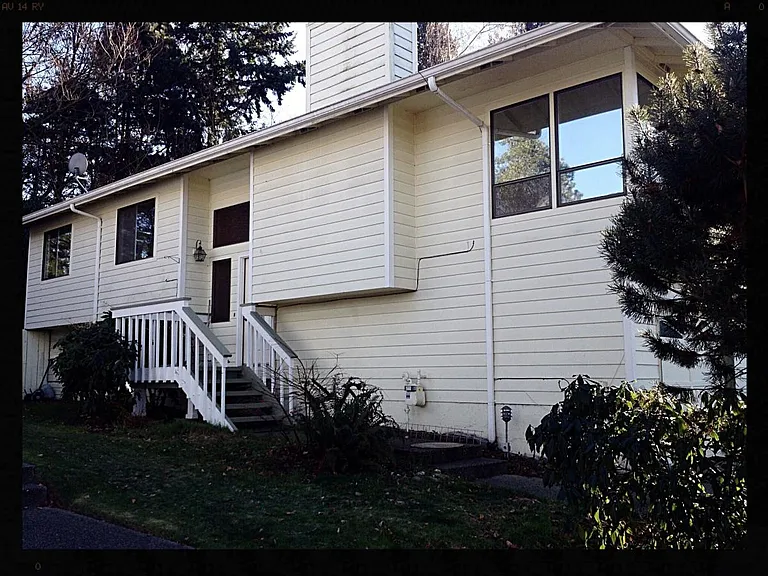 9522 4th Ave NE — Photo 5