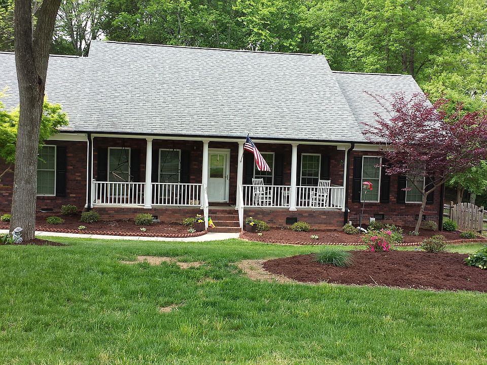 Beautiful 4 Bedroom 3 Bath r