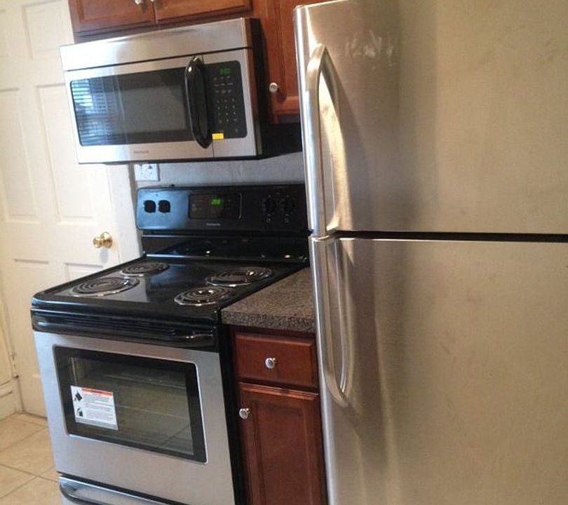 1st image of 4066 Forest Hill Ave