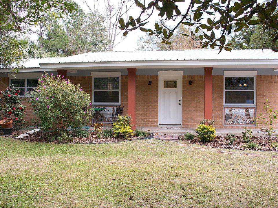 1st image of 1919 NW 39th Dr