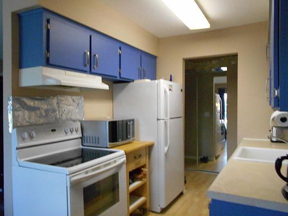 2nd image of 745 11th Ave S APT 6