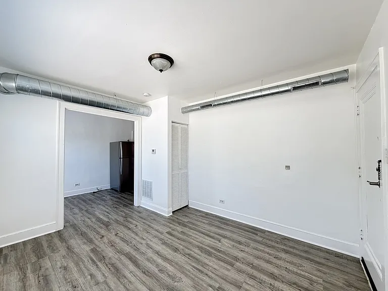 1605 N McVicker Ave #2 — Photo 12
