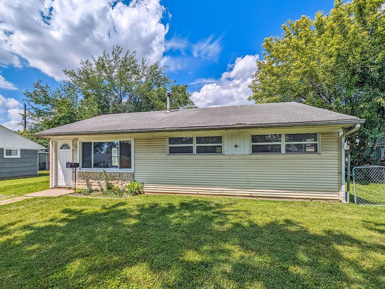 1710 Eastbrook Dr S, Columbus, OH 43223 Zillow
