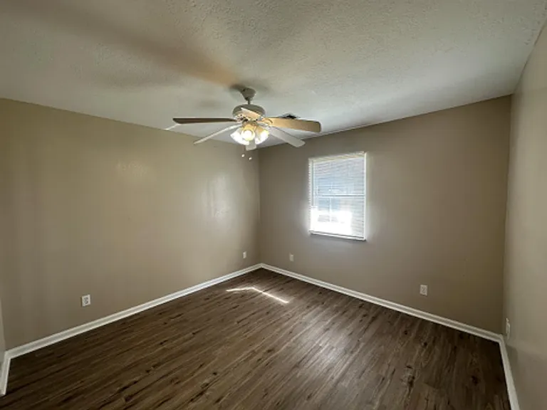 816 Link Rd — Photo 7