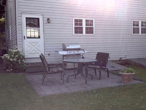 4th image of 149 Linden Ave