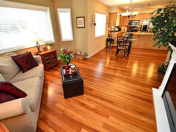 3rd image of 13426 97th Ave E Unit 201