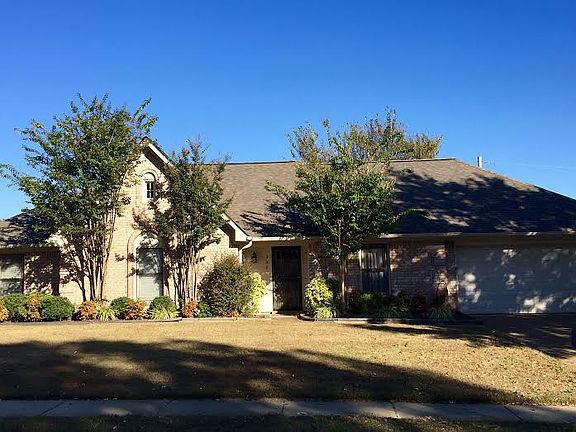 2nd image of 358 Spruce Glen Dr