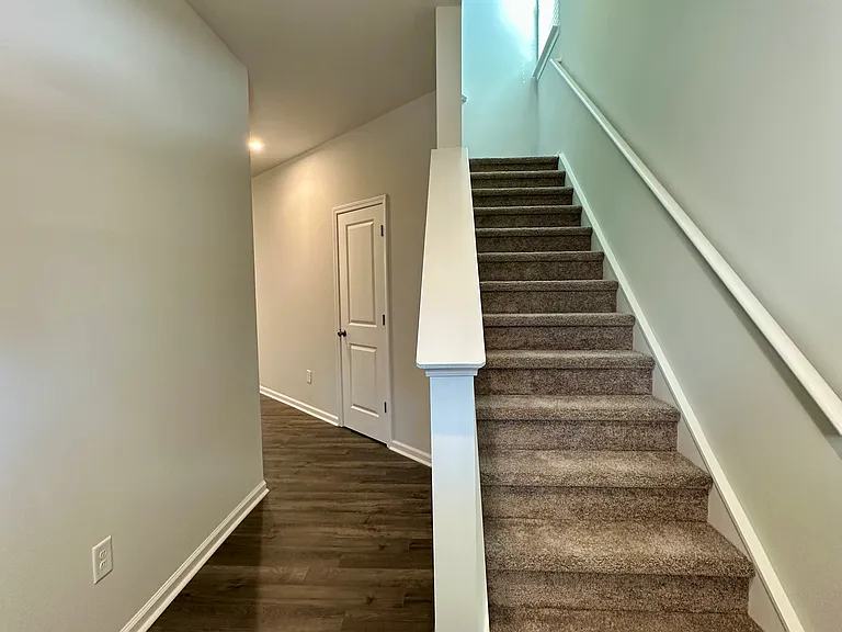 513 Poinsett Bridge Way — Photo 4