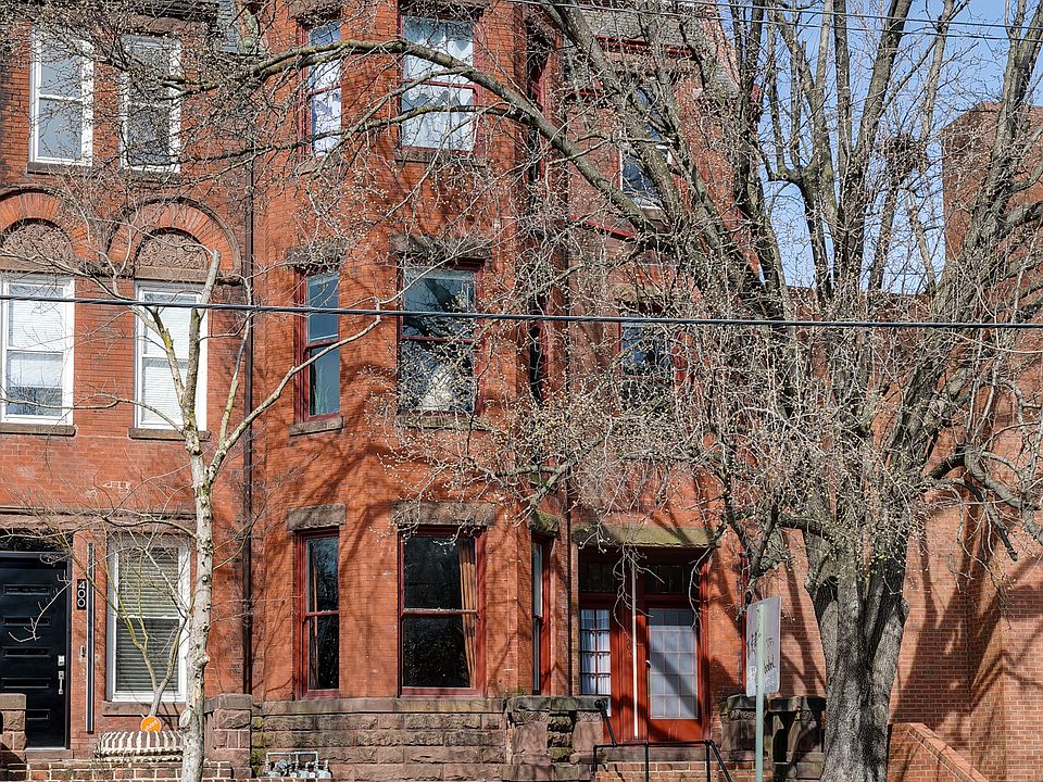 1st image of 402 Stuart Cir APT 1