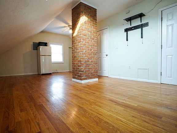 24 Oak Square Ave. Boston (Brighton) Building Photo 4