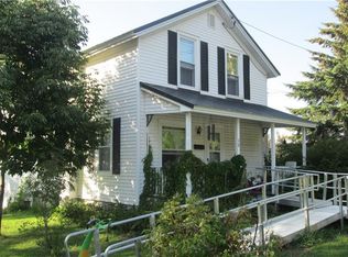 38 Prospect St, Adams, NY 13605