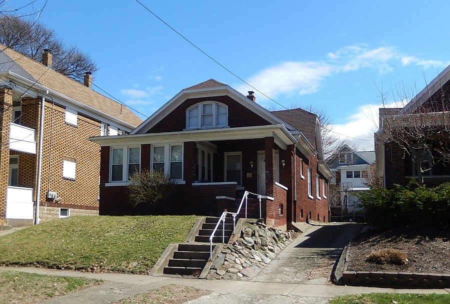 2nd image of 645 Brown Ave