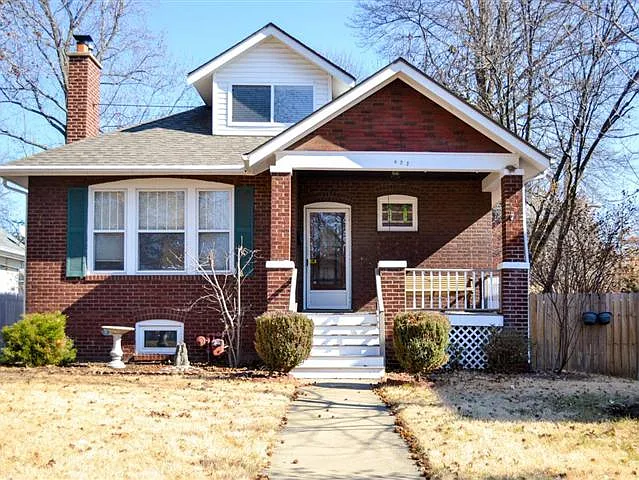 422 S High St photo 1