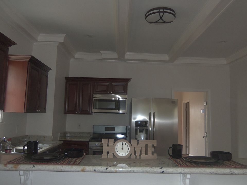 2nd image of 3931 Taylor St