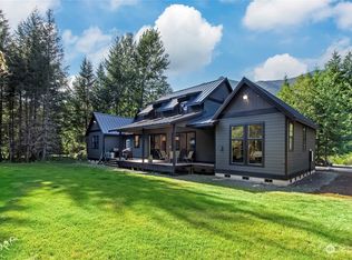 103 Eagle Peak Dr, Packwood, WA