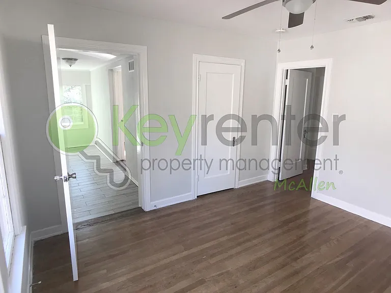 1016 Laurel Ave — Photo 24